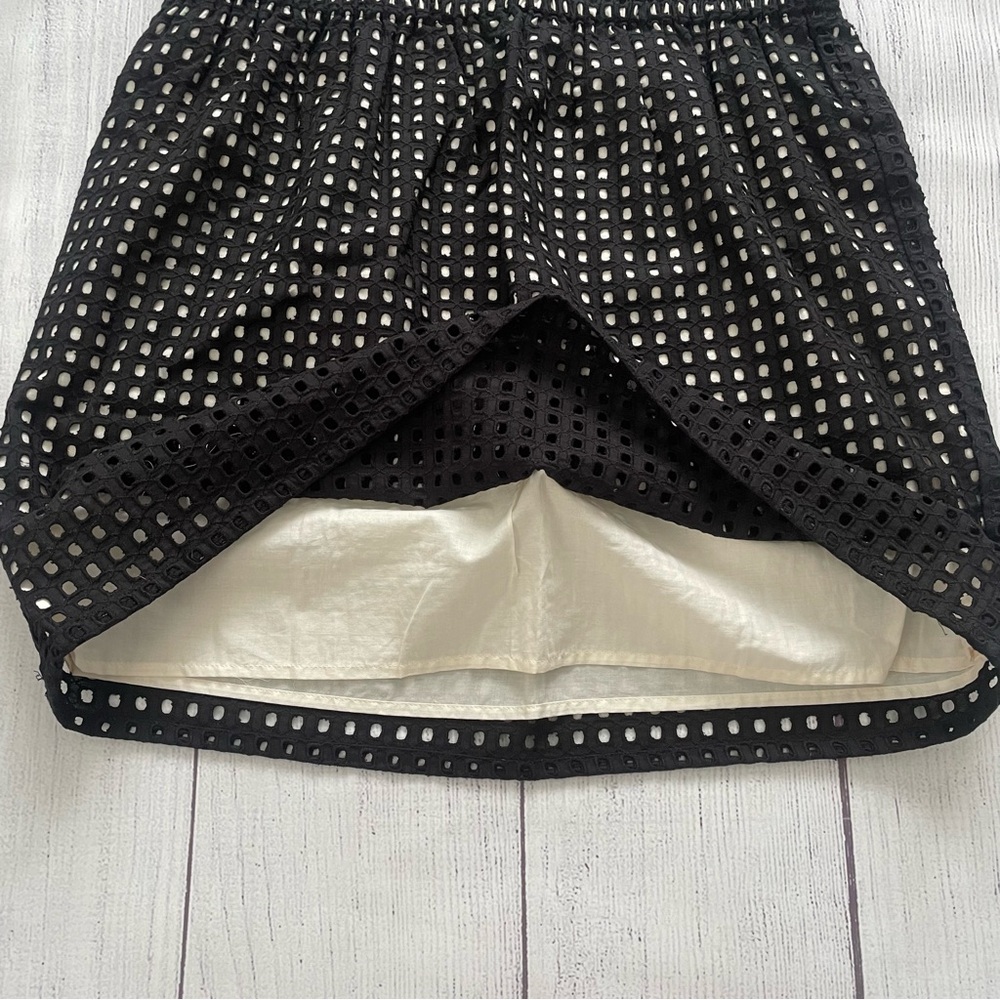 LOFT Black and Cream Elastic Waist Skirt Size Medium - Picture 5 of 7
